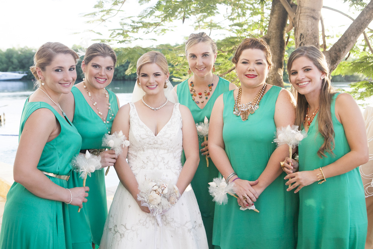 Gorgeous BCCG Hi Low Bridesmaid Dresses in Turquoise | The Majestic Vision Wedding Planning | Villas Mar Azure in Ponce, PR | www.themajesticvision.com | Shay Cochrane Photography