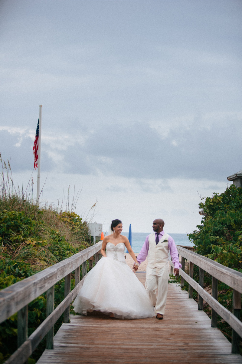 Elegant Bridal Portrait on the Beach | The Majestic Vision Wedding Planning | Sailfish Marina in Palm Beach, FL | www.themajesticvision.com | Robert Madrid Photography