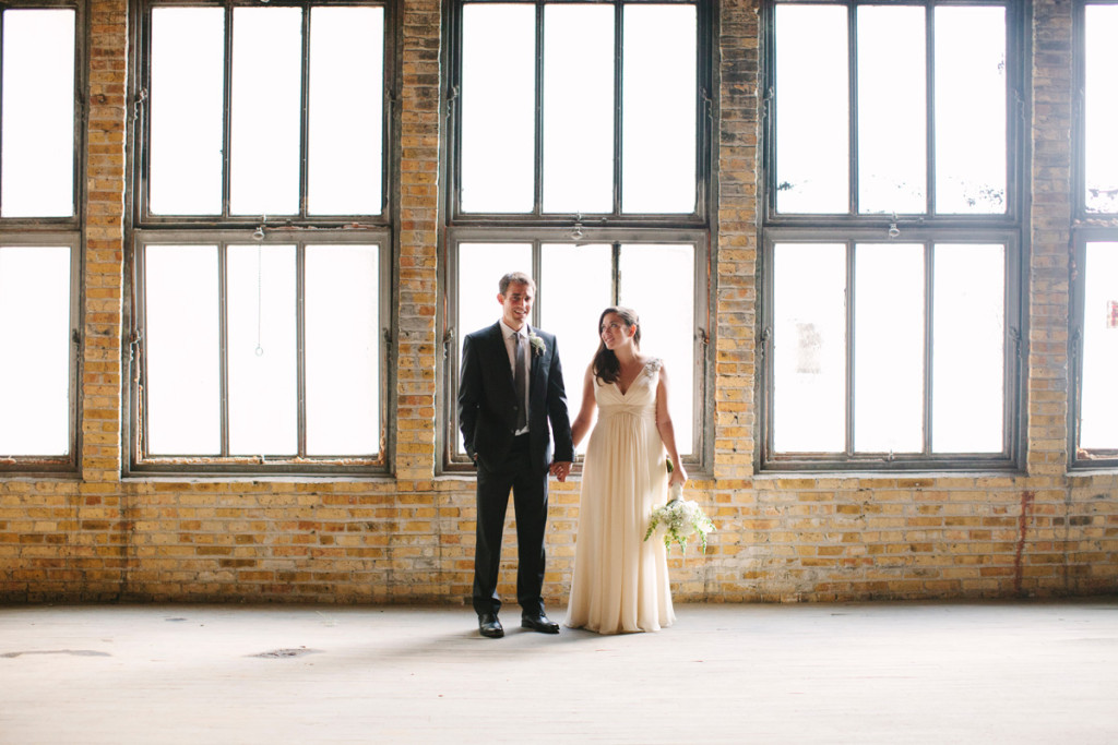 Elegant Bridal Portrait with Brick Background | The Majestic Vision Wedding Planning | Pritzlaff Building in Milwaukee, WI | www.themajesticvision.com | Lisa Mathewson Photography