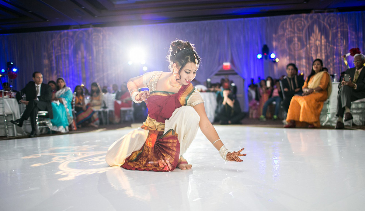 Elegant Maid of Honor Dance Performance for Indian Wedding Reception | The Majestic Vision Wedding Planning | PGA National in Palm Beach, FL | www.themajesticvision.com | Haring Photography