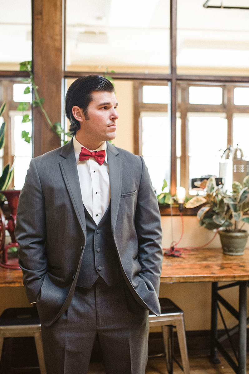 Handsome Groom in Gray Tux with Marsala Bowtie | The Majestic Vision Wedding Planning | Anodyne Coffee in Milwaukee, WI | www.themajesticvision.com | Elizabeth Haase Photography