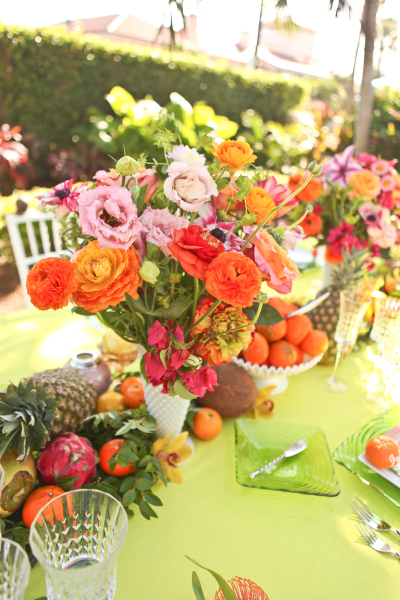Elegant Lilly Pulitzer Inspired Wedding Tablescape with Orange, Yellow and Pink Flowers | The Majestic Vision Wedding Planning | The Colony Hotel in Palm Beach, FL | www.themajesticvision.com | Krystal Zaskey Photography