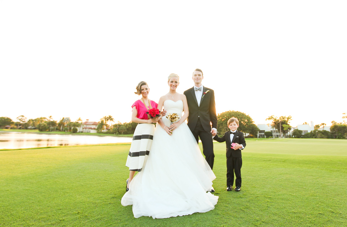 Modern and Elegant Bridal Party Portrait on Golf Course | The Majestic Vision Wedding Planning | Breakers West in Palm Beach, FL | www.themajesticvision.com | Krystal Zaskey Photography