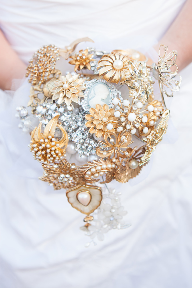 Stunning Brooch Bouquet | The Majestic Vision Wedding Planning | Palm Beach Zoo in Palm Beach, FL | www.themajesticvision.com | Robert Madrid Photography