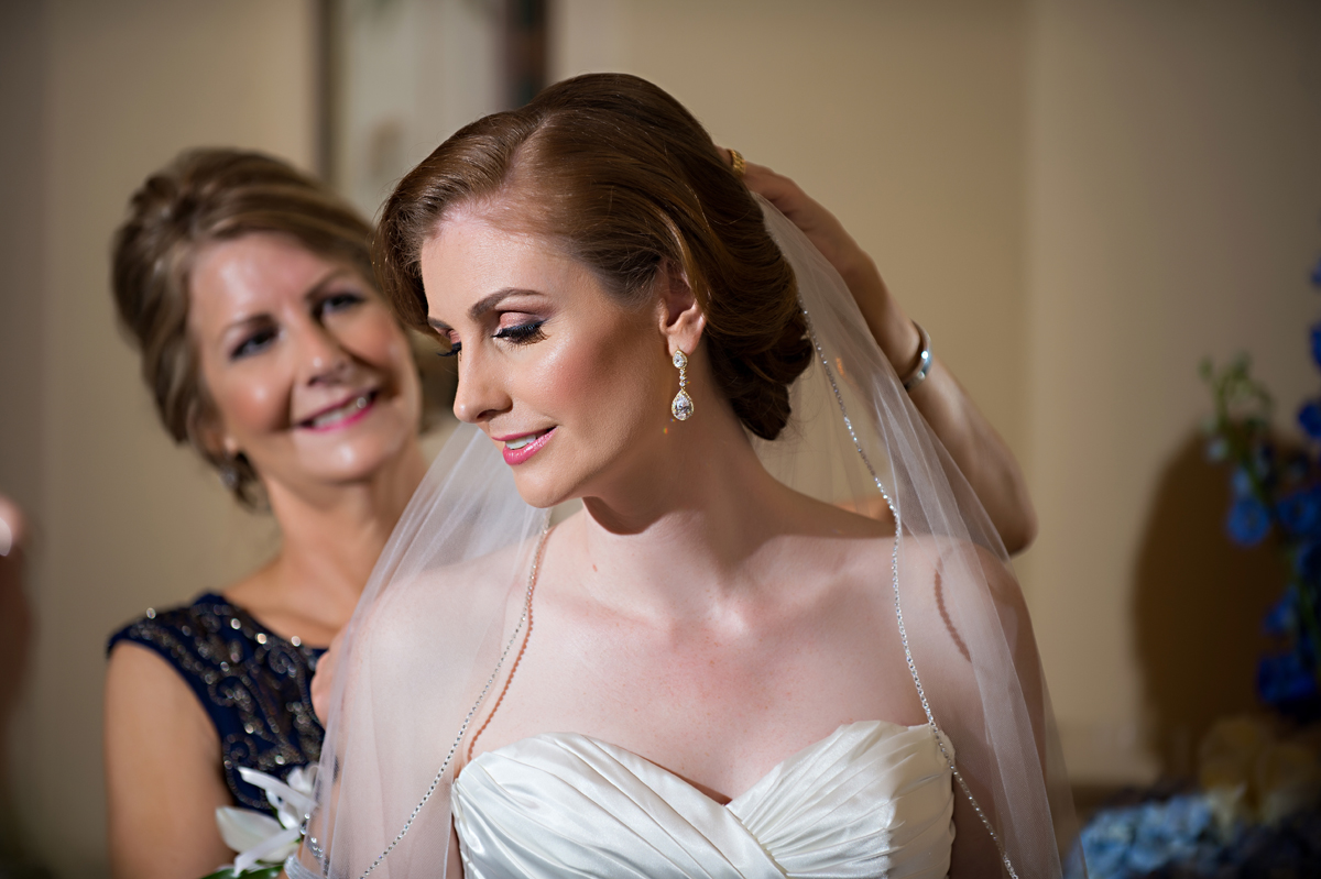 Elegant Bride Getting Ready | The Majestic Vision Wedding Planning | Grand Bay Club in Key Biscayne, FL | www.themajesticvision.com | Emindee Images
