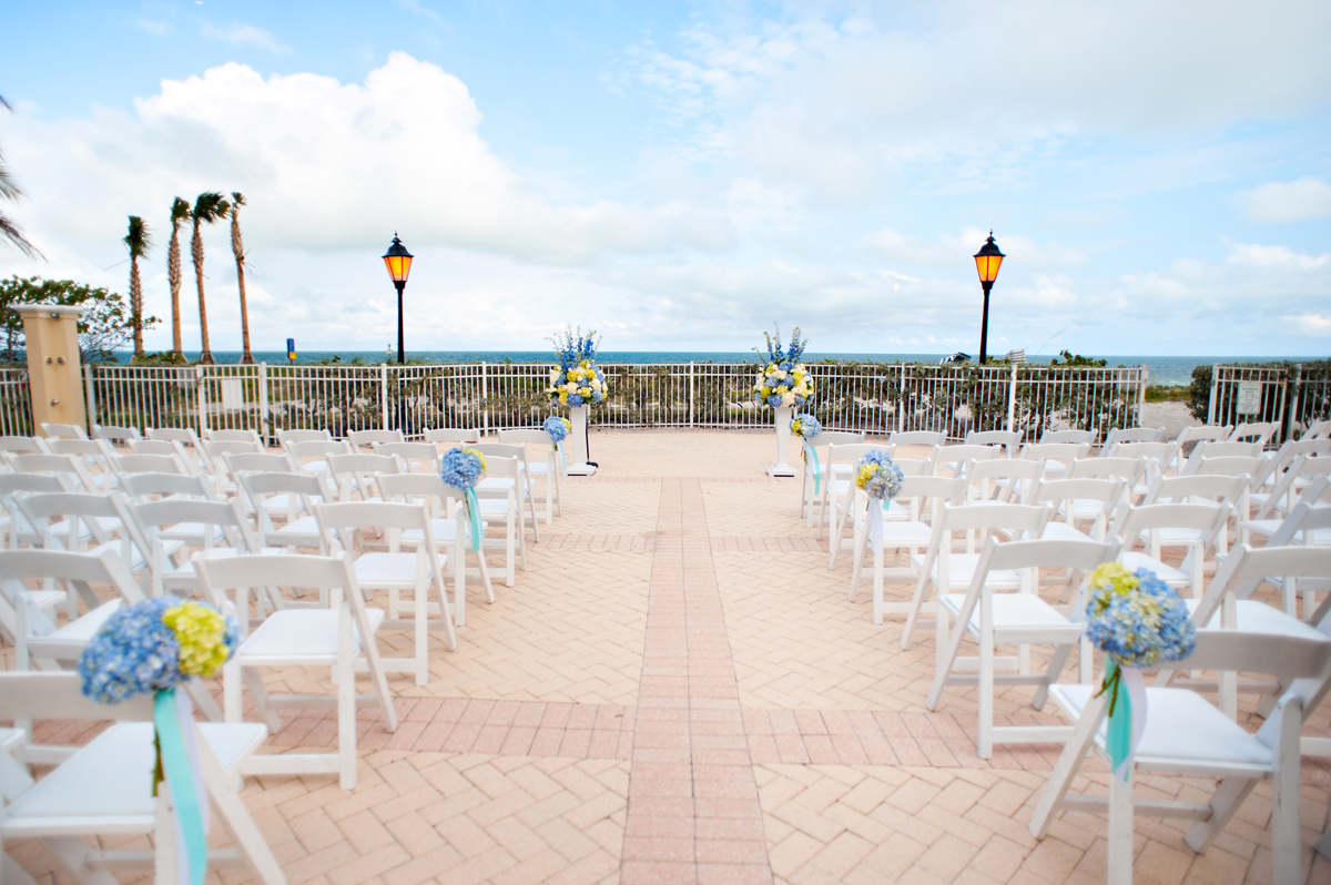 Elegant Blue and White Wedding Ceremony | The Majestic Vision Wedding Planning | Grand Bay Club in Key Biscayne, FL | www.themajesticvision.com | Emindee Images