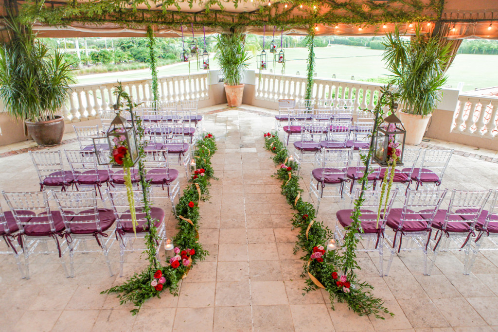 Whimsical Emerald and Amethyst Wedding Ceremony | The Majestic Vision Wedding Planning | The Wanderers Club in Wellington, FL | www.themajesticvision.com | Krystal Zaskey Photography
